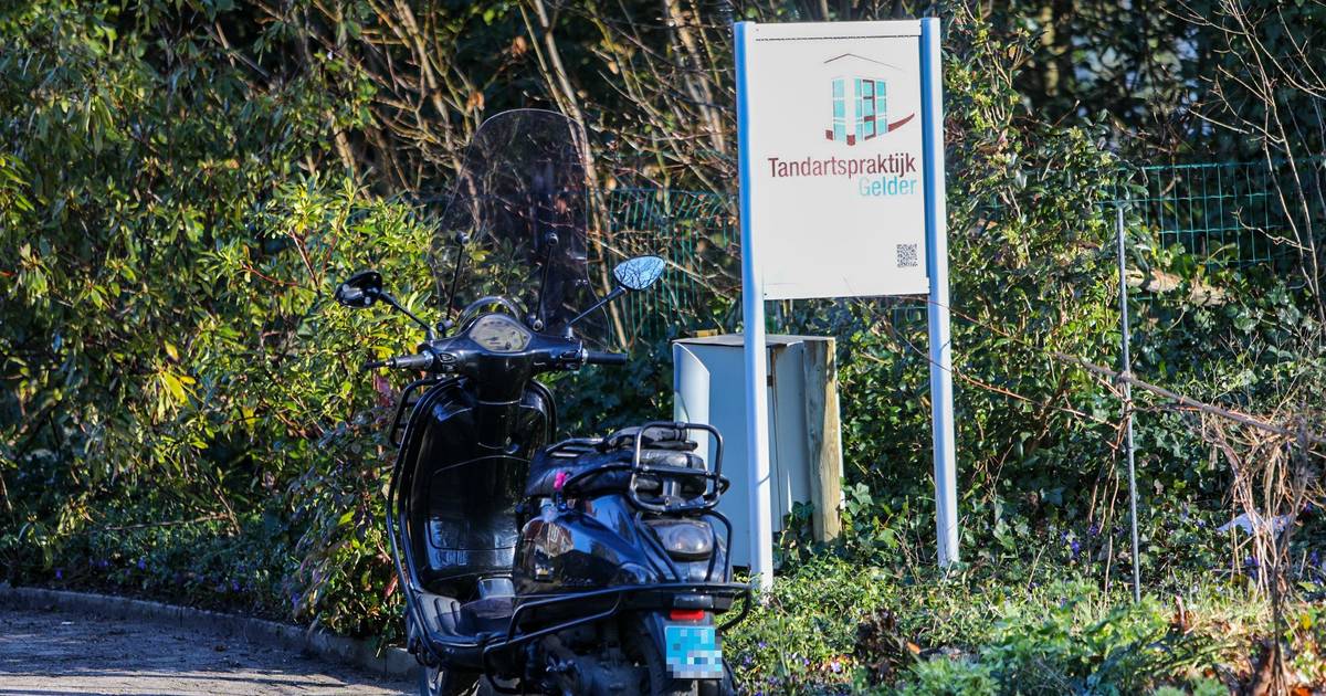 Ritje naar het ziekenhuis in plaats van bezoek aan de tandarts na ongeval in Twello.