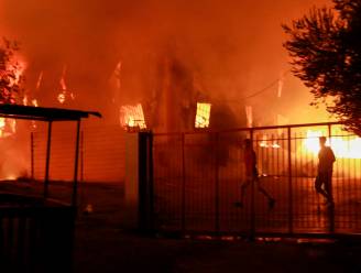 13.000 vluchtelingen op straat na verwoestende brand in kamp op Lesbos