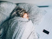 Waarom het belangrijk is dat je je bed af en toe eens onder handen neemt: 'Scheelt je dure crèmes en psychologen’