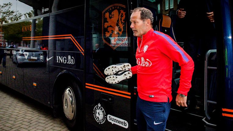 Komende Dinsdag Heeft U Een Ad Bus Voor Uzelf De Volkskrant