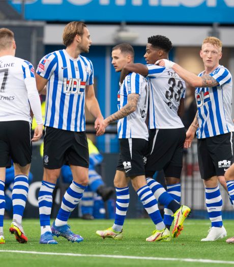 Attractief FC Eindhoven walst over machteloos Dordrecht heen; Sleegers poetst prachtcijfers op