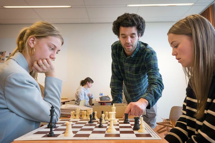 spelen in op populariteit schaken onder jongeren: 'Spel is goed voor hersenen' | |