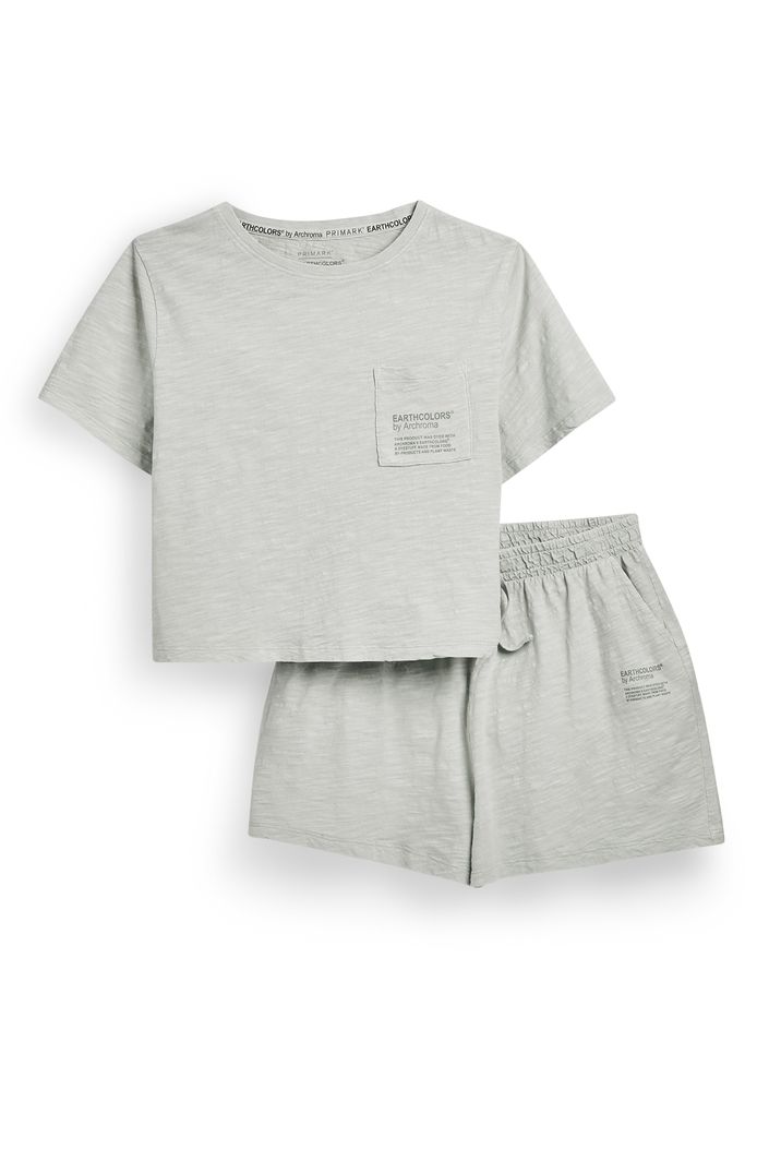 Kids Mint T-Shirt And Shorts - 12 euros.