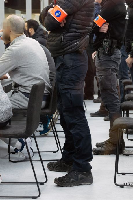 “C'est le mal de tête qui m'a fait comprendre que j'étais vivant”, raconte une victime des attentats de Bruxelles
