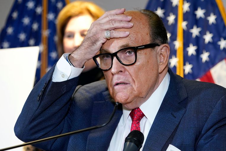 Archiefbeeld. Rudy Giuliani, advocaat van voormalig president Donald Trump. (19/11/2020) Beeld AP