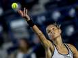Rus laat Franse wild card-speelster ontsnappen en ligt uit Roland Garros 