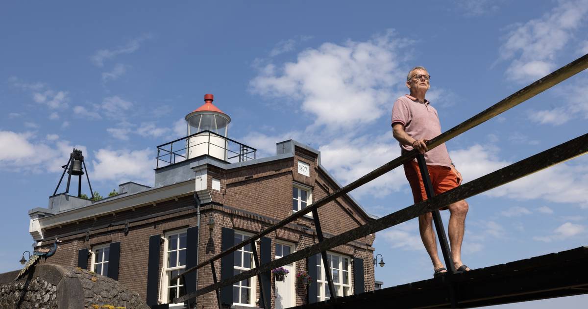 Johan (69) verkoopt uniek Oud-Kraggenburg en vuurtoren met