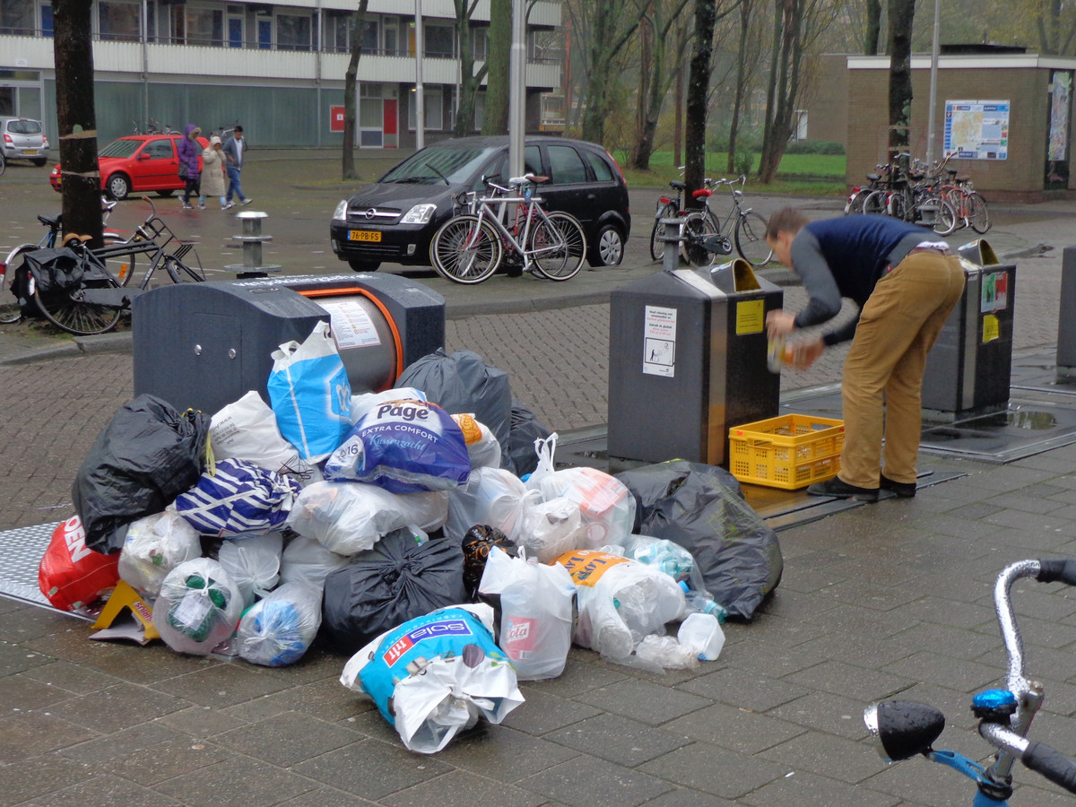 Plastic en huisvuil in één container? ‘De machine kan veel beter afval ...