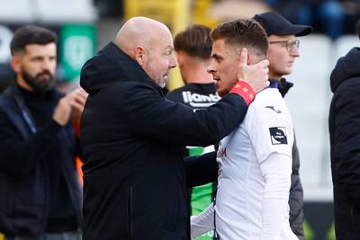 Brian Riemer (encore) privé de ses deux meilleures options à gauche face à l'Antwerp: “C'est ennuyeux”