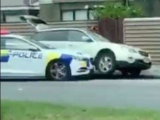 Hoe twee agenten net na training over gewapende daders de schutter van Christchurch klemreden