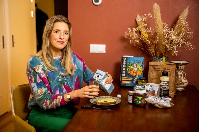 Roos Haverman is sinds dit jaar veganist. ,,Ik kon het voor mezelf niet verantwoorden om terug te gaan naar dierlijke producten.''