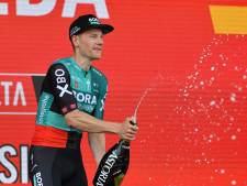 Ritwinnaar Sam Bennett lovend over sprintaantrekker Danny van Poppel: ‘Een masterclass’