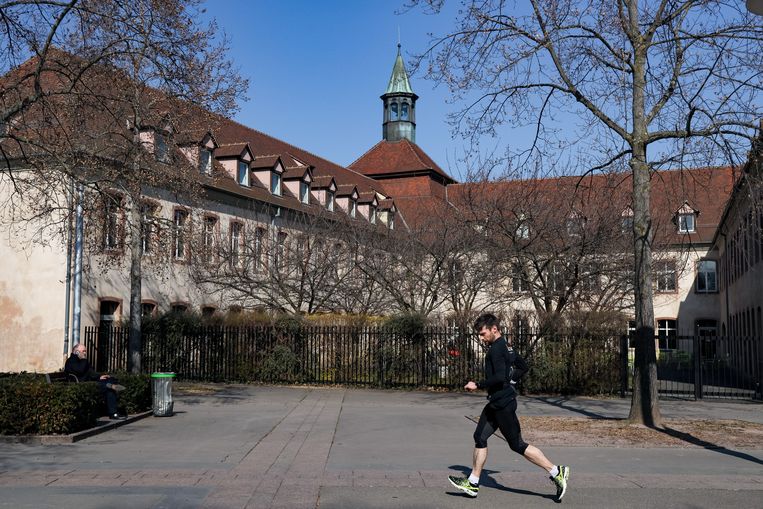 Het INSP (Institut National du Service Public) in Straatsburg, waar toekomstige leidinggevende ambtenaren worden opgeleid.  Beeld Sander de Wilde