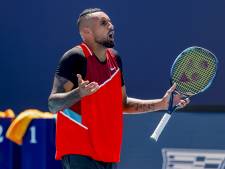 Nick Kyrgios gaat weer eens over de schreef tegen umpire: ‘Maar hij krijgt géén tik op zijn vingers’