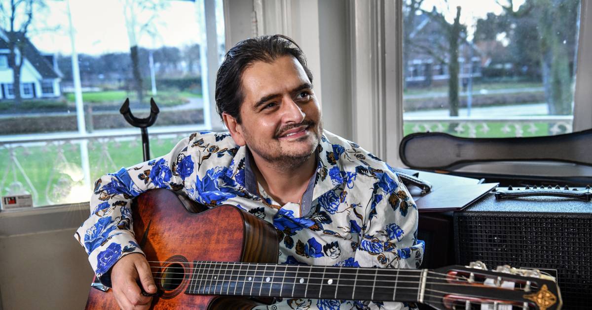 Wondergitarist Jimmy Rosenberg uit Helmond herrijst uit zijn as en ...