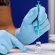 Vaccinatie tegen apenpokken wordt uitgebreid: preventieve prik voor risicogroepen door tekort aan vaccins