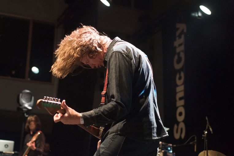 Thurston Moore op  Sonic City Beeld Alex Vanhee