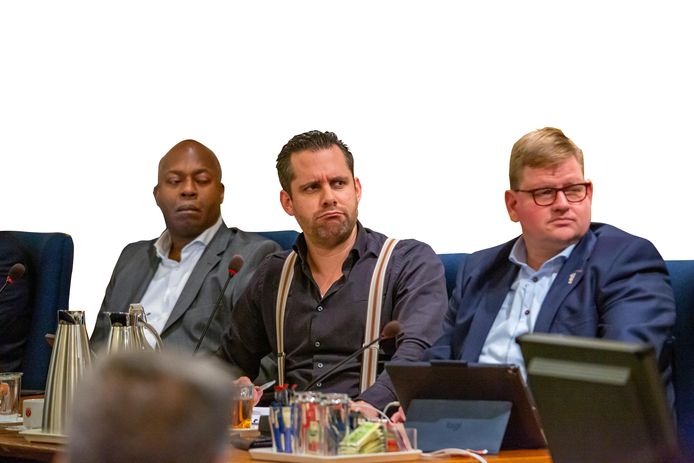 De huidige drie wethouders van Bergen op Zoom krijgen op korte termijn versterking. De nieuwe wethouders worden aangesteld tot 1 september.