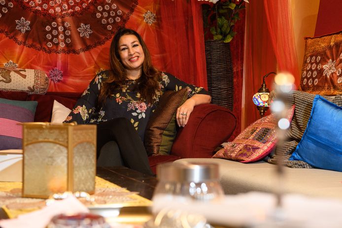 Ingrid Wijnbeek Sabajo heropent haar winkel Ladies First als ontmoetingspunt voor vrouwen.