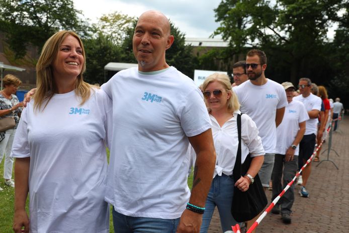Franca en Rob Canters tijdens 'In beweging tegen kanker' in Helmond