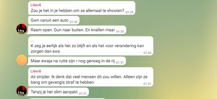 Screenshot van de Telegram-groep Vrijheid zonder uniform waarin Yavuz O. en anderen spraken over het vermoorden van politici.