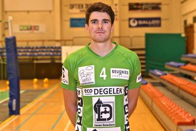 West-Vlaamse volleybalwereld in de rouw na plotse dood van Brecht Dewyspelaere (31): “Troost dat hij overleden is terwijl hij deed wat hij het liefste deed”