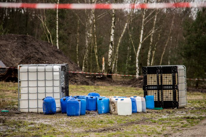 Ook eerder deze maand werd een dertigtal vaten met drugsafval in gedumpt in Lommel.