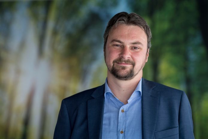 De Schiedamse wethouder Jeroen Ooijevaar.