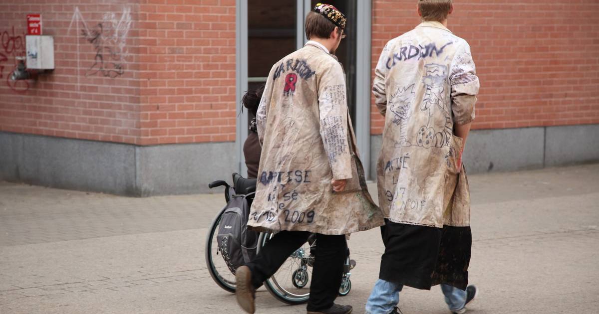 Drie studenten aangeklaagd na doop | Onderwijs | hln.be