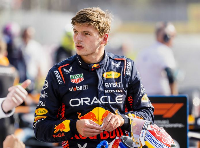 Max Verstappen répond à Lewis Hamilton: “Il est peut-être jaloux de mon ...
