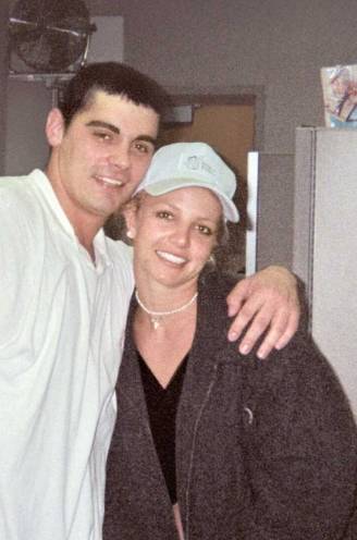 "Bizar, ongepast en érg verontrustend": ooit was hij 55 uur getrouwd met Britney Spears, nu baart zijn gedrag haar zorgen