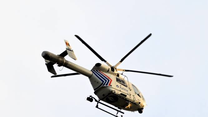 Achtervolging op E17 eindigt in Gentbrugge: politie met helikopter op zoek naar ontsnapte inzittenden