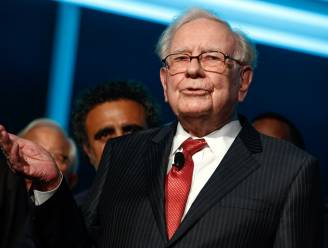 Miljardair Warren Buffett investeert in vaccinmakers Pfizer en Merck