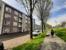 Handtekeningen tegen huisuitzetting sloopflats Noordendijk
