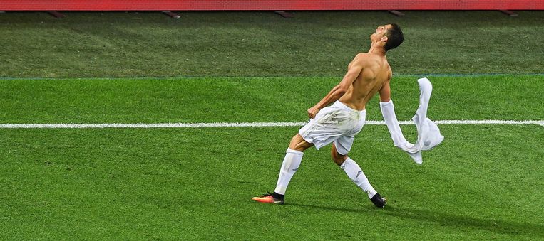 Cristiano Ronaldo nadat hij de winnende penalty heeft binnengeschoten. Beeld epa