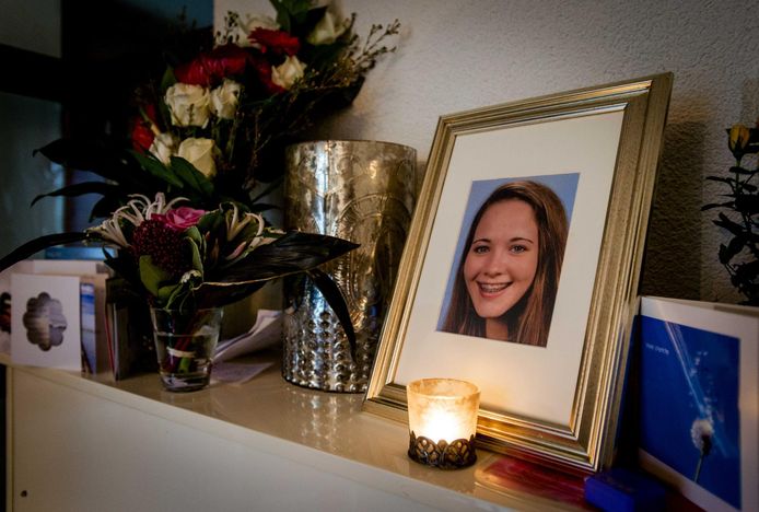 Dascha overleed in november 2015 toen zij tussen Hilversum en Hollandsche Rading onder een trein terechtkwam.