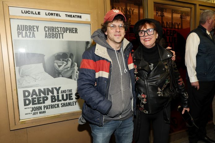 Jesse Eisenberg e Susan Sarandon.