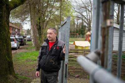 Vader en zoon die Herman uit Almelo in elkaar sloegen, worden vervolgd, maar zijn wel op vrije voete