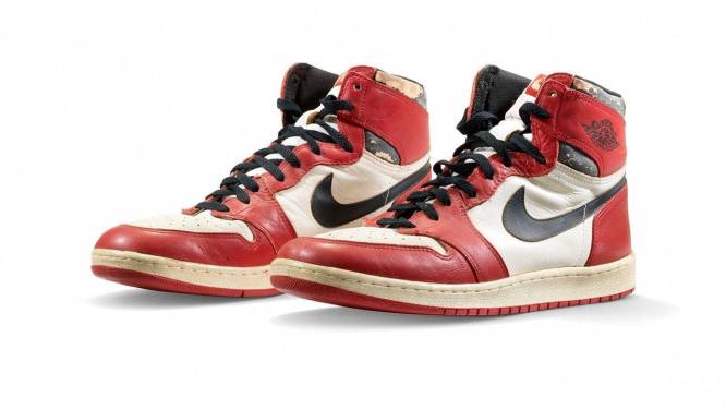 Une paire de baskets portée par Michael Jordan vendue... 520.000 euros