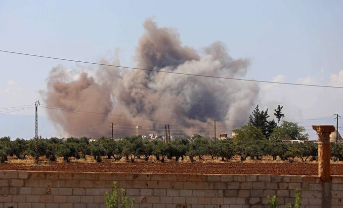 Zaterdag was de Syrische stad Idlib al slachtoffer van zware bombardementen door Syrische en Russische troepen.