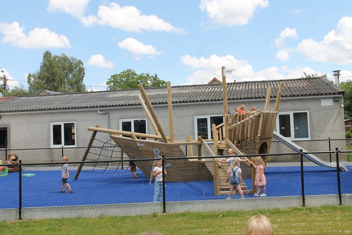 Deze speeltuigen zijn dit schooljaar al in gebruik genomen, maar ook nieuw.