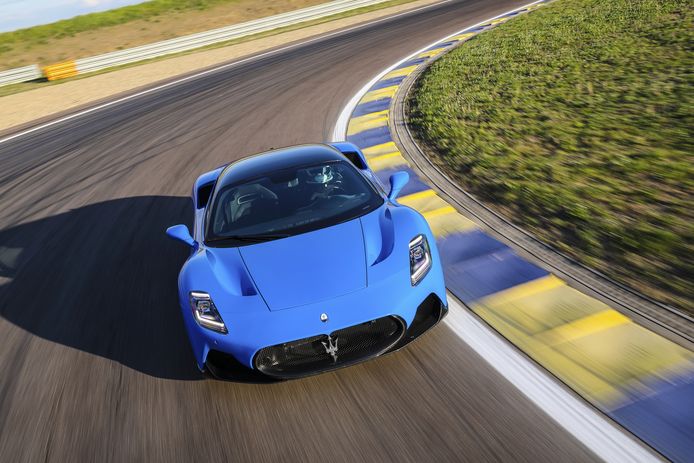 Maserati MC20