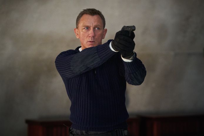 Geheim agent 007 legt aan om te schieten in de nieuwste Bond-film No time to die.