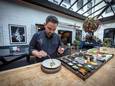 Nelson Tanate is chefkok bij De Librije in Zwolle. In 2011 begon hij met koken op het ROC van Twente. Hier maakt hij zijn speciale variant op Gado Gado.