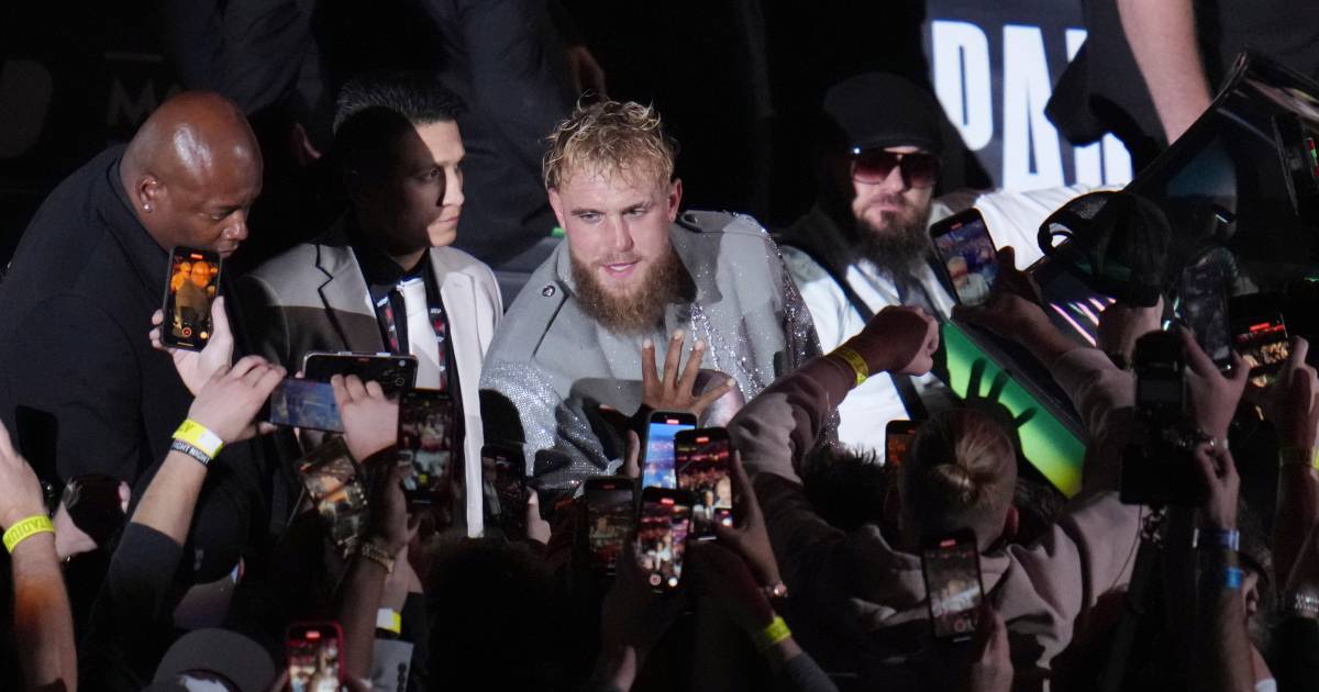 LIVE | Het is tijd: Jake Paul en Mike Tyson maken zich klaar voor ‘Gevecht van de Eeuw’