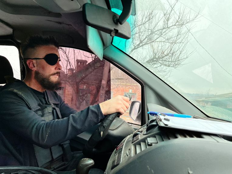 Achterblijvers willen pas evacueren als ze ‘een laatste zetje’ krijgen, bijvoorbeeld als ze gewond zijn geraakt, zegt Dave Young. Beeld Michiel Driebergen