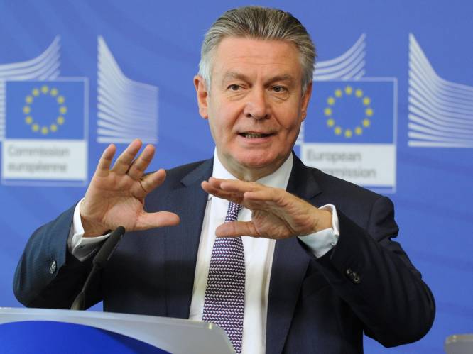 Ook Karel De Gucht vindt dat Europa zich duidelijk moet uitspreken over Catalaanse kwestie: "Politici achter tralies is niet normaal"