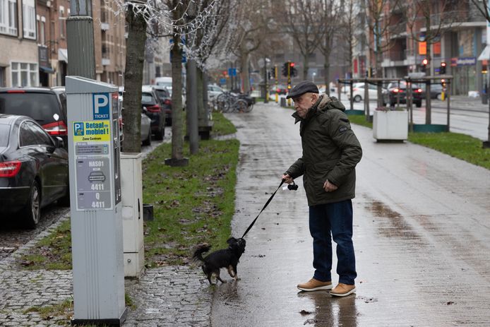 Nadat Stad Hasselt twee jaar geleden het nieuwe parkeerbeleid doorvoerde, komen er binnenkort gloednieuwe parkeervoordelen voor de Hasselaar en bezoeker.