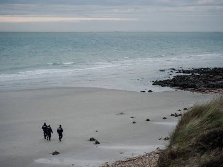 Naufrage de migrants dans la Manche: les pays voisins s'engagent pour plus de coopération