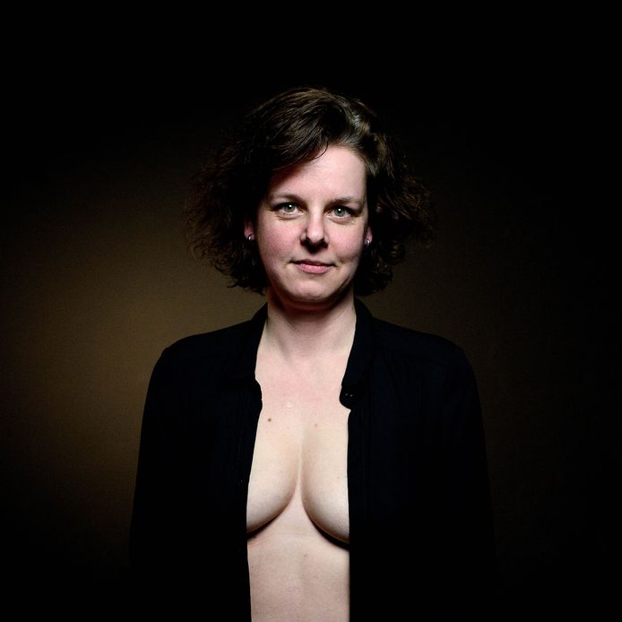 De eerste foto die Anneke van Helma maakte, net na de diagnose borstkanker, drie jaar geleden.